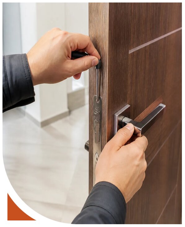 Установка ригельного замка в Крымске от 3109 р. | Разлок-Крм